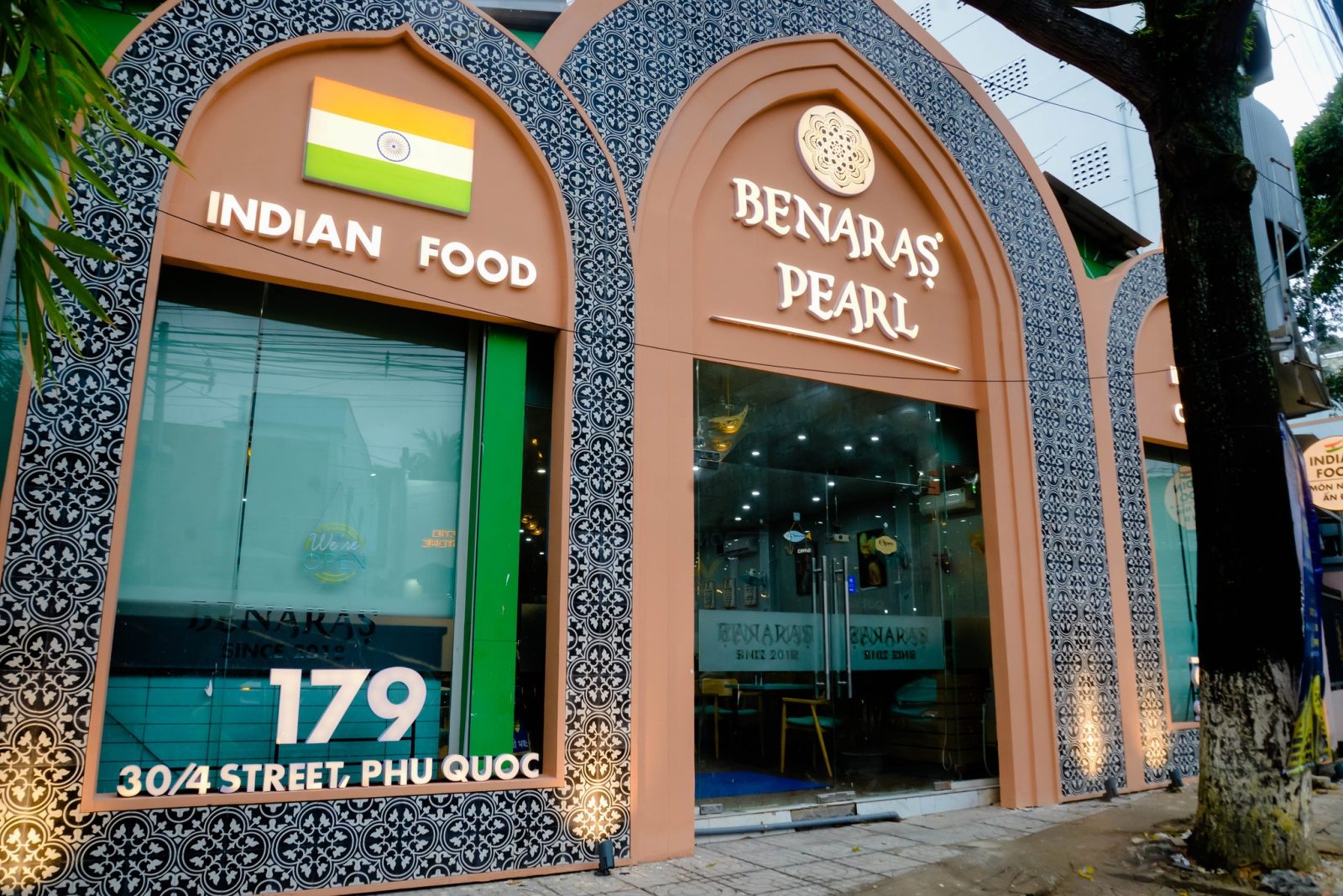 Benaras Pearl