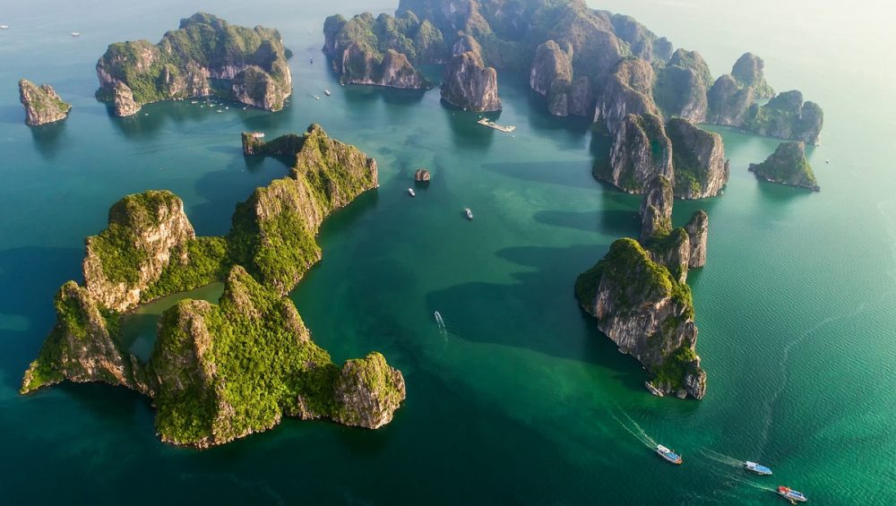 Top Must-Try Food in Ha Long, Vietnam 
