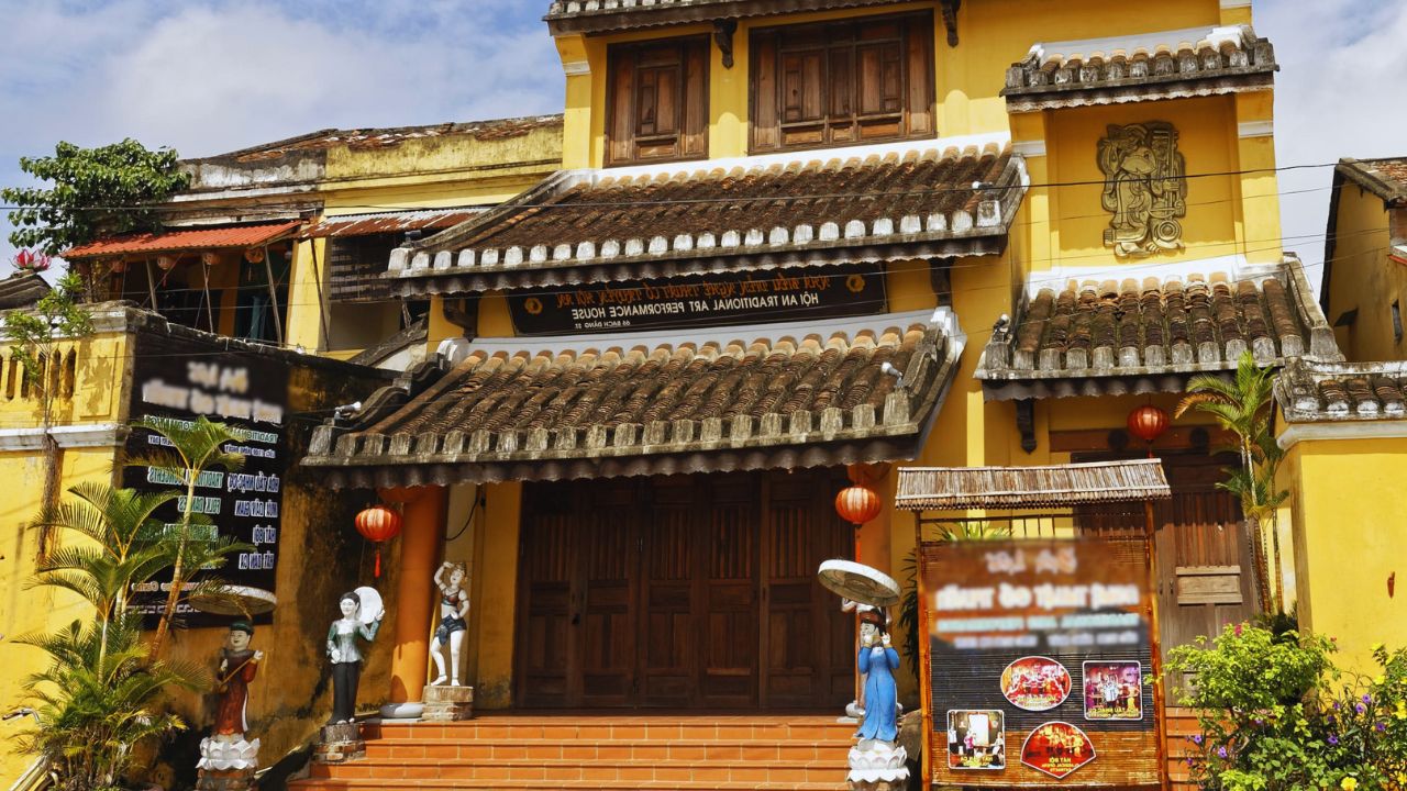 Traditional Art Performance House