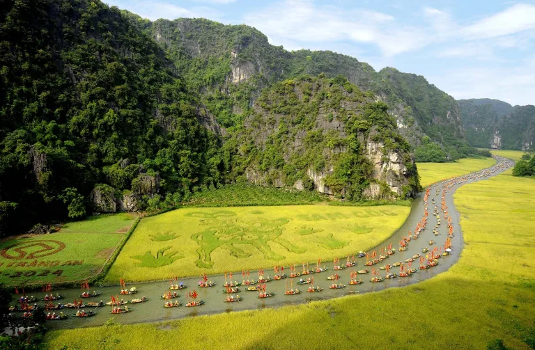 North of Vietnam: Hanoi, Ninh Binh & Halong Bay