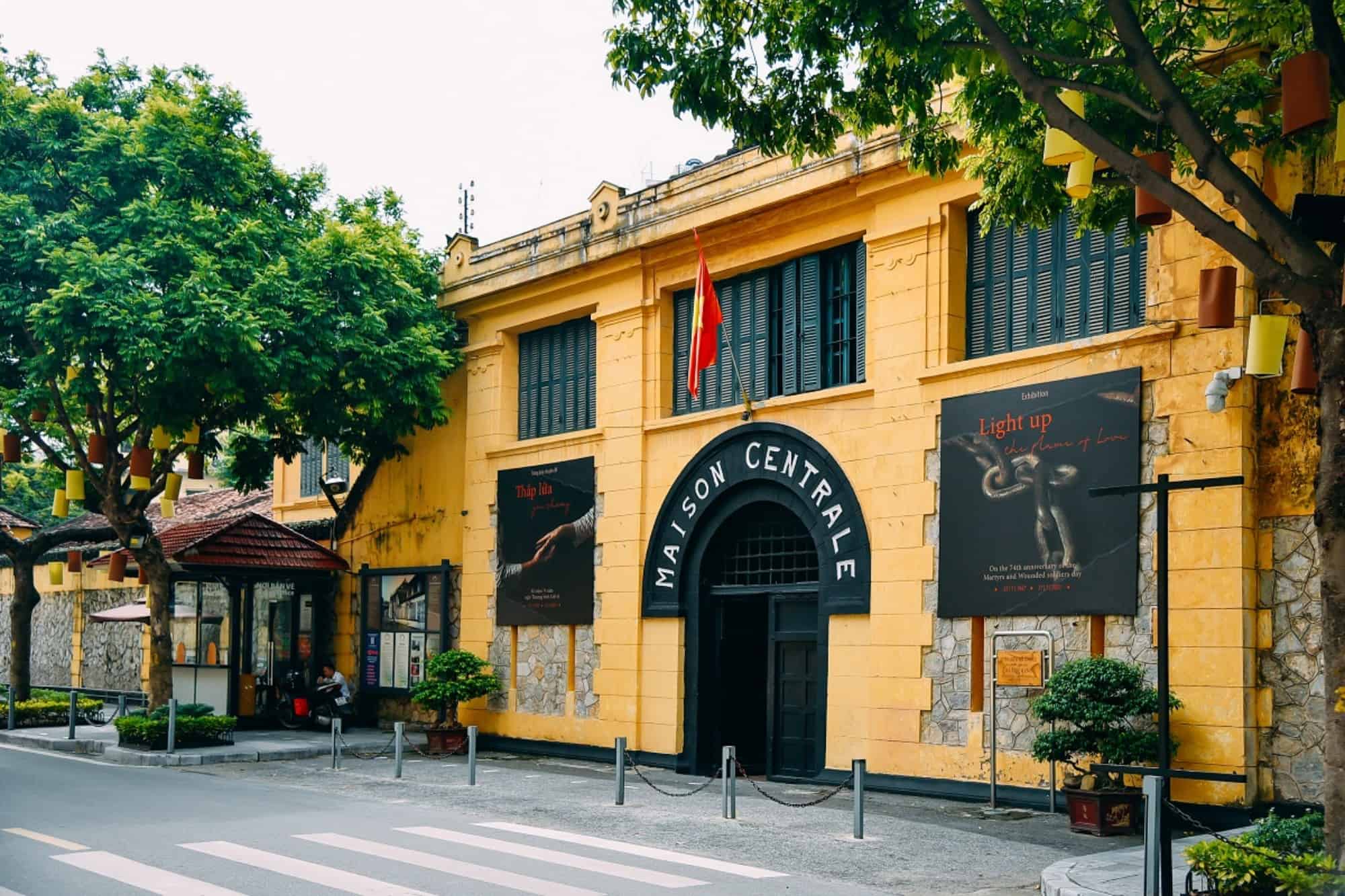 Hoa Lo Prison Relic Museum