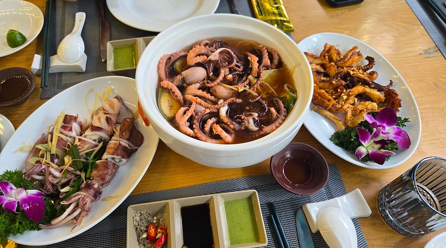 Dai Duong Vang 9999 Seafood Restaurant