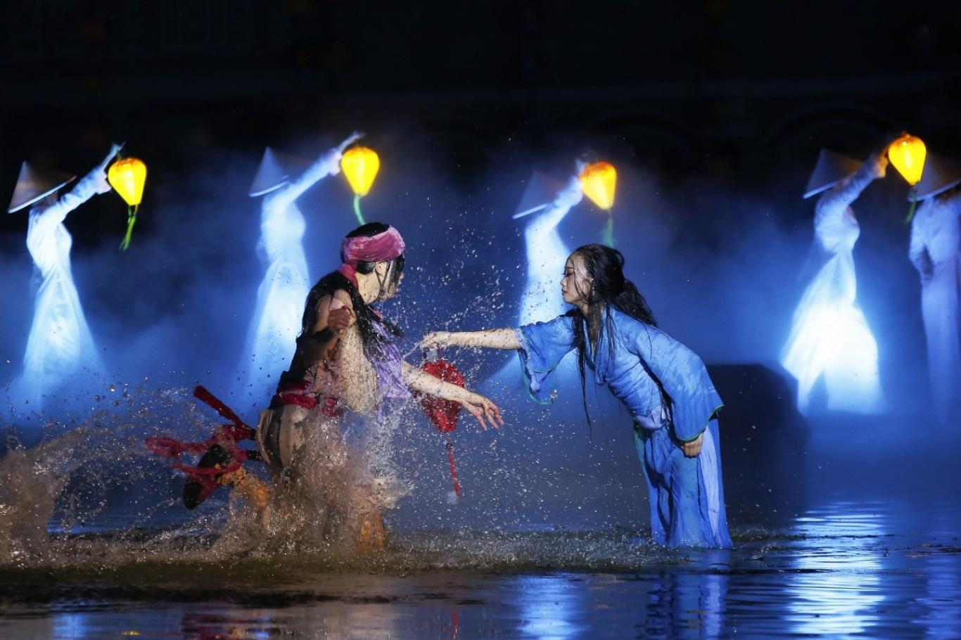 Lanterns and the Sea – Hoi An’s Transformation
