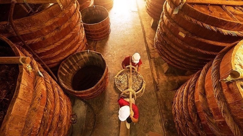 Discover Phu Quoc Fish Sauce: Tradition, Craftsmanship, and Authentic Flavor