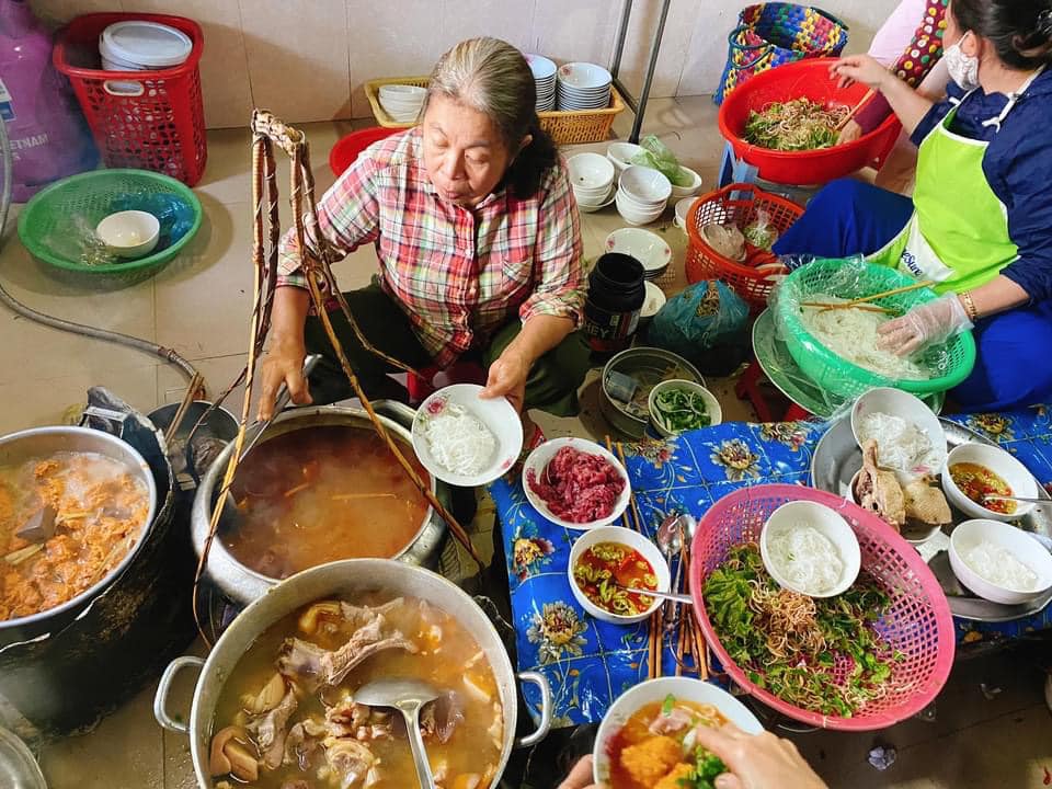Bun Bo Me Keo
